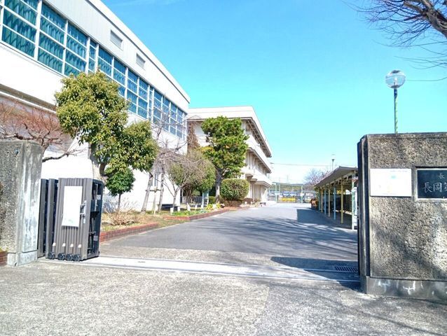 3LDK 108sqm Wooden House in Nagaokakyo City, Kyoto - Thumbnail 2