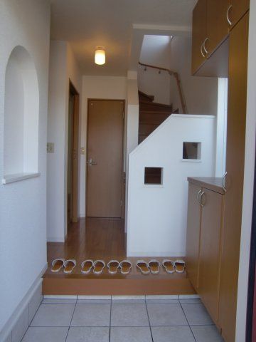 3LDK Detached House for Sale near Nunose Station, Matsubara - Thumbnail 2