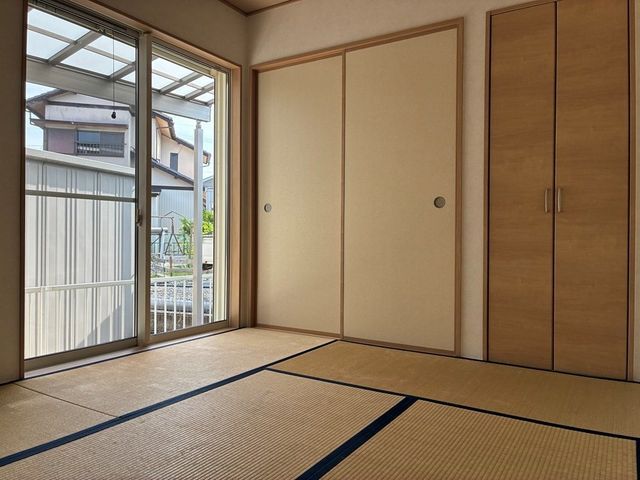 Renovated 4SLDK House in Yokkaichi, Mie - 117 sqm - Thumbnail 4