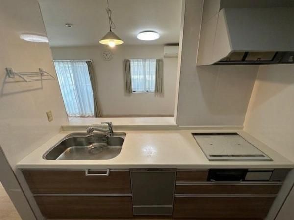 4LDK House for Sale in Kadoma, Osaka - 105m2 All-Electric - Thumbnail 4