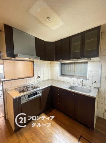 3LDK Detached House for Sale near Kita-Hanada Station, Sakai - Thumbnail 2