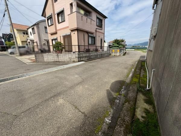 Renovated 4LDK House in Iwade City, Wakayama - Thumbnail 4
