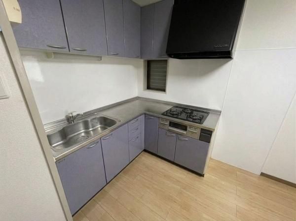 4-Story 5DK House for Sale in Fukushima, Osaka - 105.69 sqm - Thumbnail 4