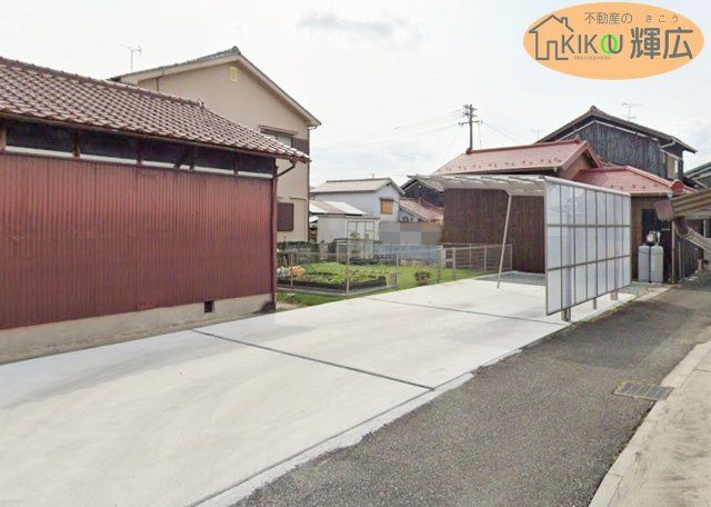 5LDK House with Dog Run and 10 Car Parking in Inami, Hyogo - Image 1