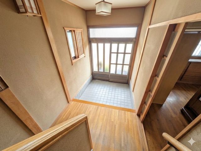4LDK Wooden House for Sale in Kishiwada, Osaka - Bright & Spacious - Thumbnail 2