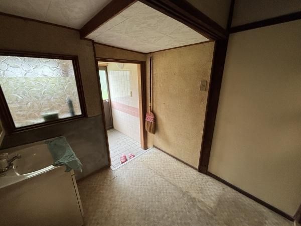 8DK Traditional House on 816 sqm Land in Taishi Town, Osaka - Thumbnail 4