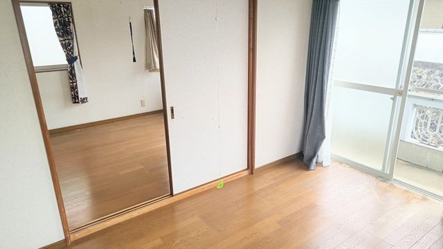 5DK Detached House for Sale in Kawachinagano, Osaka - Thumbnail 3