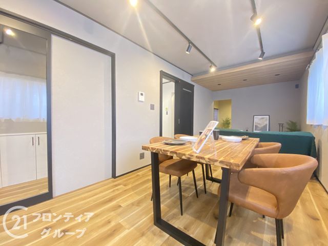 Renovated 4LDK House in Hirakata, Osaka - Near Nagao Station - Thumbnail 3