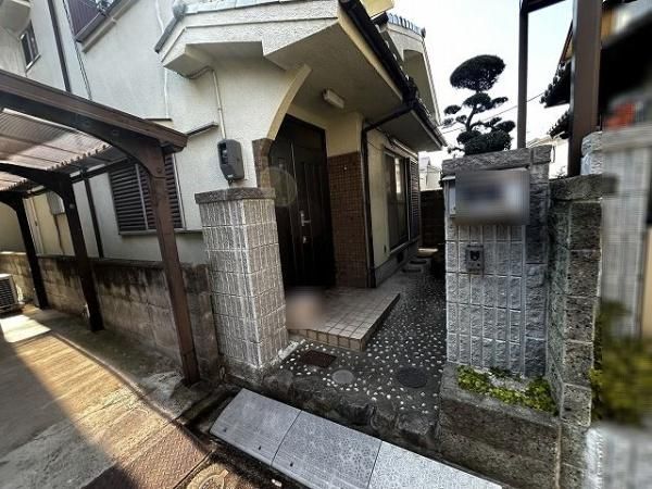 4LDK Detached House for Sale in Matsubara, Osaka - Thumbnail 2