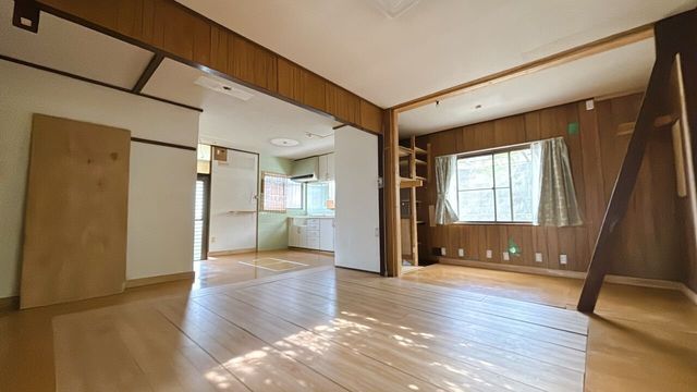 5LDK House for Sale in Heguri-cho, Nara - 98.96 sqm - Thumbnail 3