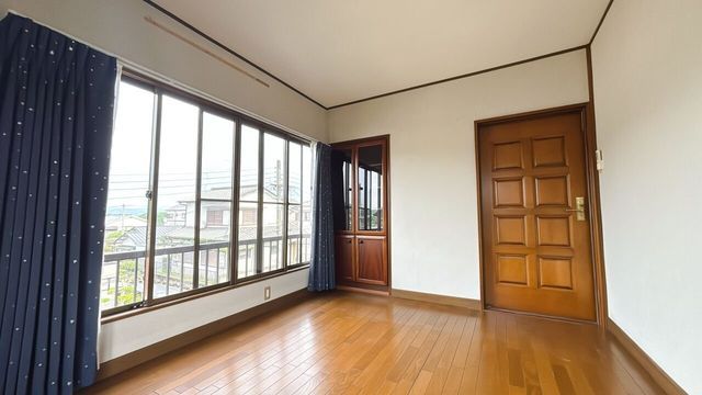 5LDK House for Sale in Heguri-cho, Nara - 98.96 sqm - Thumbnail 4