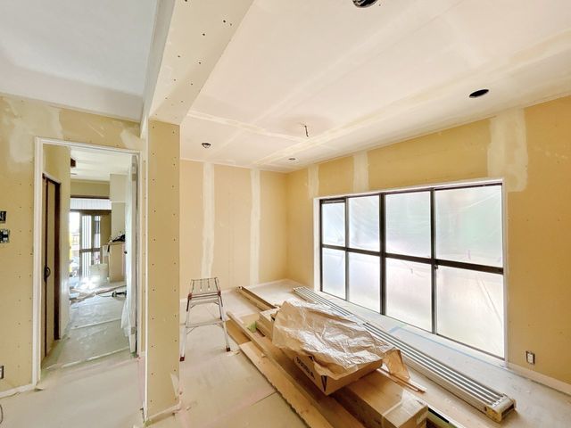 Renovated 4LDK House Near Miki Station in Nabari - Thumbnail 3