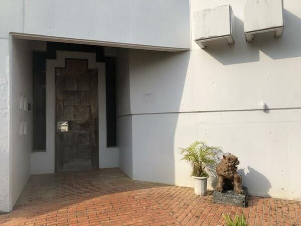 4LDK Rental House with Garden in Yonabaru, Okinawa - Thumbnail 3