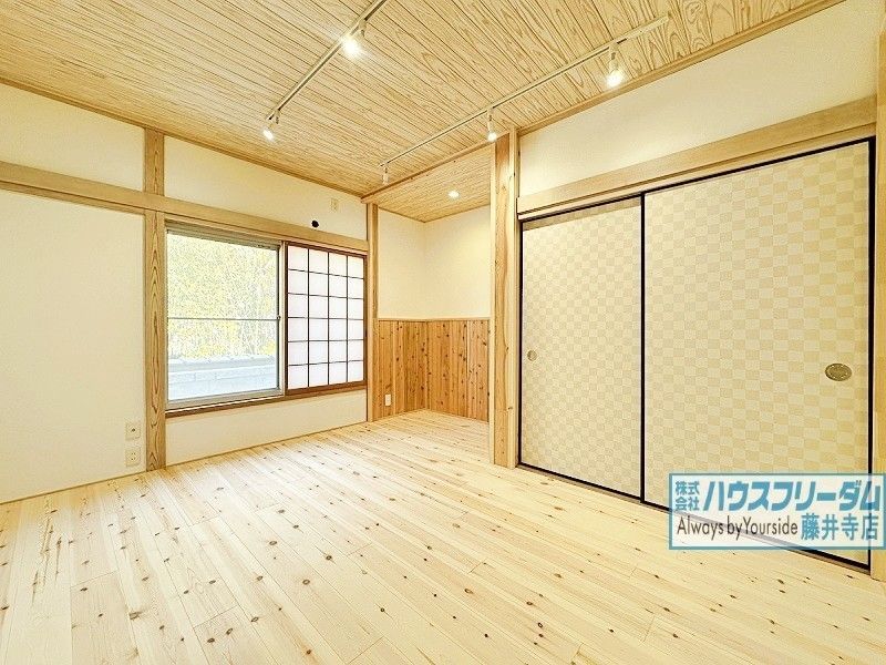 Renovated 3LDK House in Habikino, Osaka with Natural Materials - Thumbnail 3
