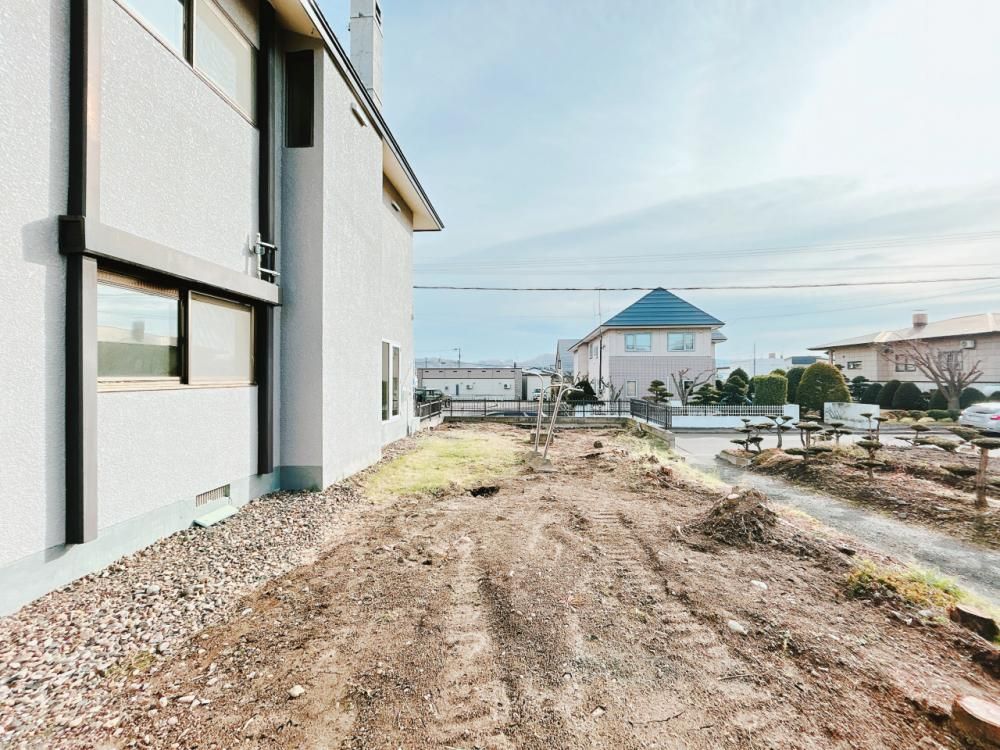 Renovated 5LDK House for Sale in Kitami City, Hokkaido - Thumbnail 2