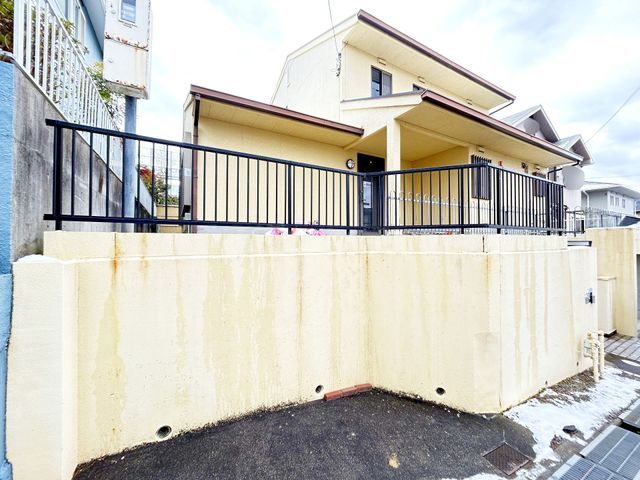 5LDK Detached House for Sale in Nishinomiya, Hyogo - Thumbnail 2