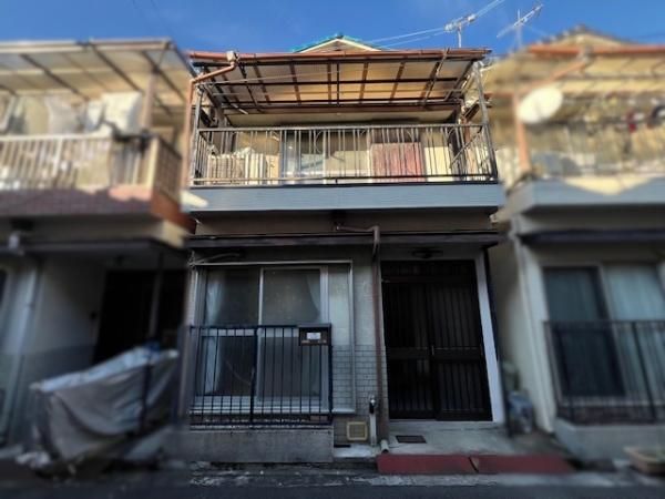 Renovated 3DK Wooden House for Sale in Higashiosaka, Osaka - Thumbnail 2