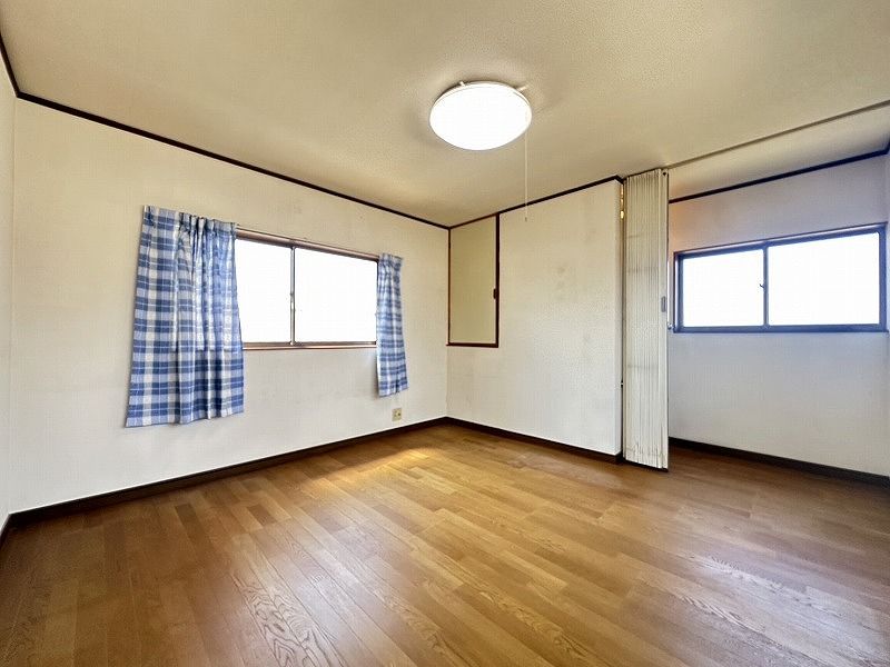 3LDK House for Sale in Higashiosaka, Osaka - Near Wakae-Iwata Station - Thumbnail 3