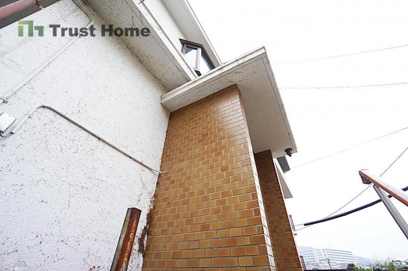 6DK House with Garage & Views in Kobe's Nada Ward - Image 1