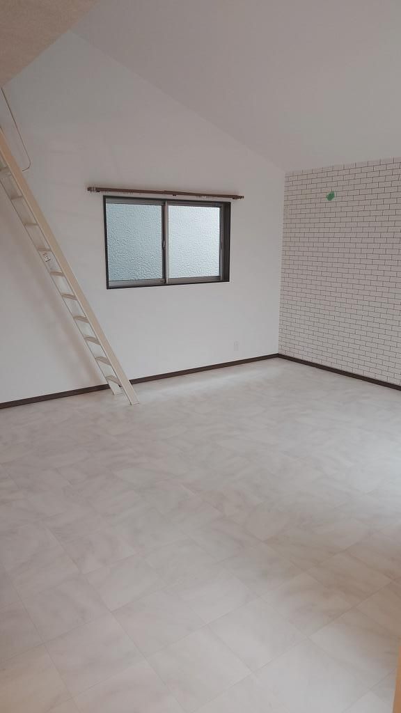 Modern 3LDK House for Sale in Habikino, Osaka - Thumbnail 2