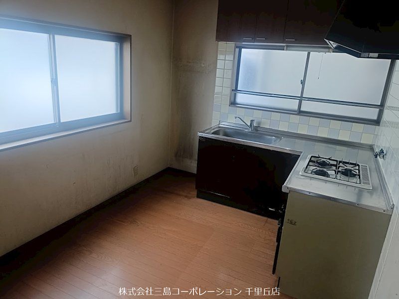 3DK Detached House for Sale in Settsu City, Osaka - Thumbnail 4