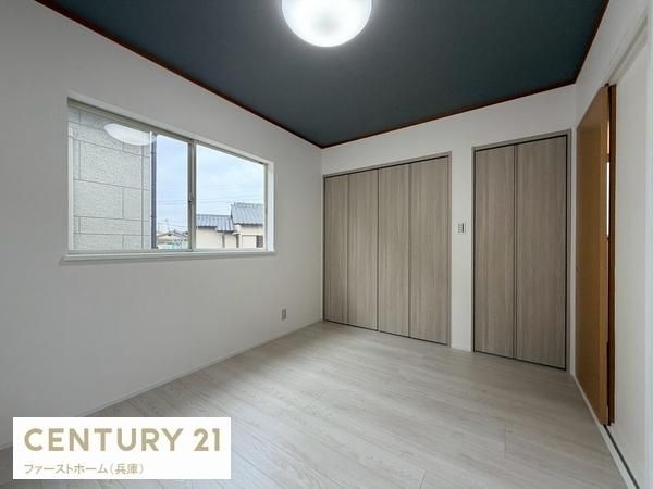Renovated 2LDK House for Sale in Himeji, Hyogo - Thumbnail 3