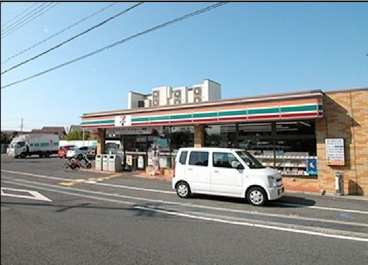 5DK Detached House for Sale in Sennan City, Osaka - Thumbnail 2