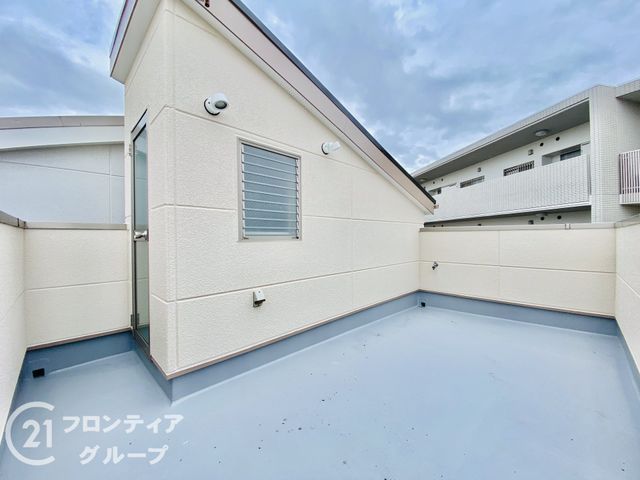 Renovated 4LDK House Near Iidaka Station, Osaka - Thumbnail 2