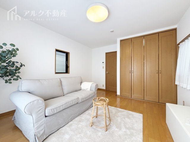 Renovated 3-Storey House Near Mukonoso Station, Amagasaki - Thumbnail 3