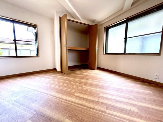 Renovated 6LDK House for Sale in Suzuka, Mie - Thumbnail 2