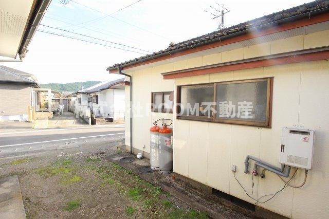 3DK Detached House for Rent near Mimata Station, Miyazaki - Thumbnail 2