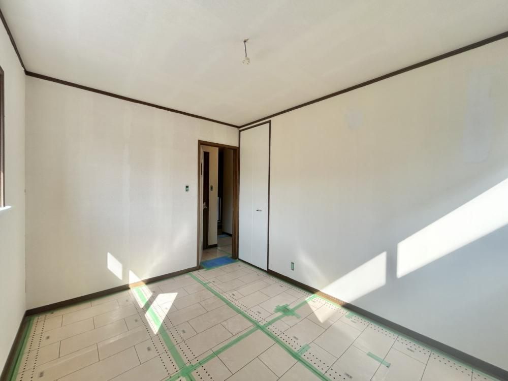 Renovated 3SLDK House in Izumisano, Osaka with 2-Car Parking - Thumbnail 3