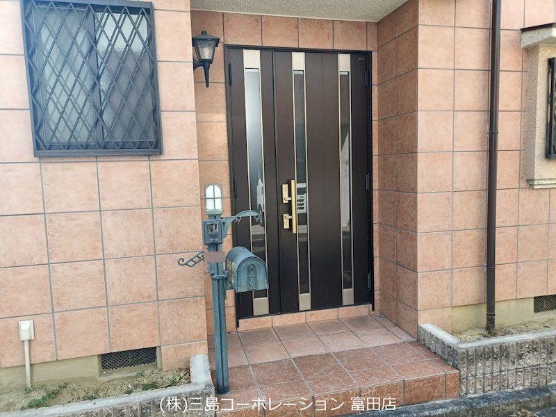 4LDK Detached House for Sale in Takatsuki, Osaka - Thumbnail 3