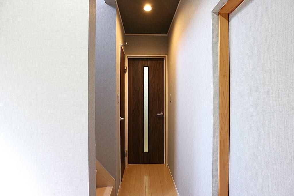 Renovated 4LDK House for Sale in Higashiosaka, Osaka - Thumbnail 2