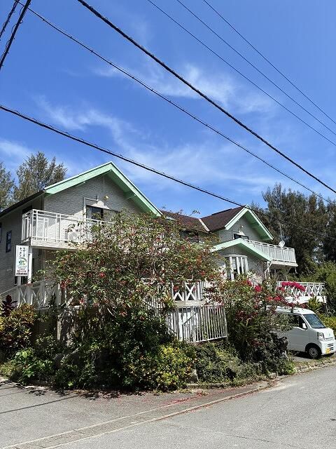6LDK Detached House for Rent in Onna Village, Okinawa - Thumbnail 2