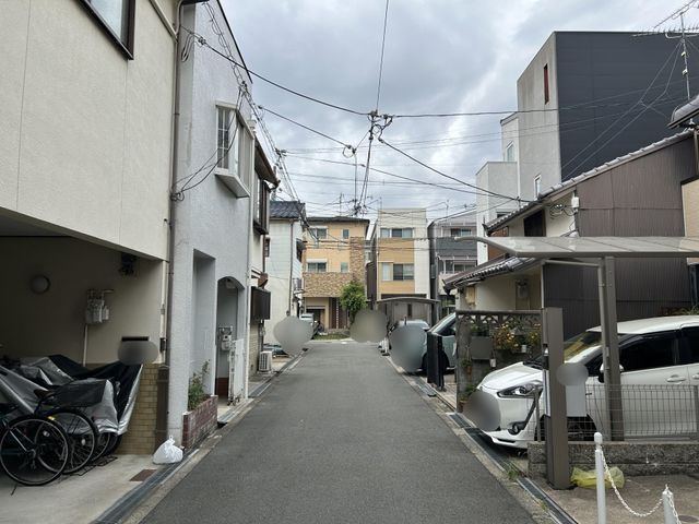 Modern 3-Story House for Sale in Sumiyoshi, Osaka - Thumbnail 2