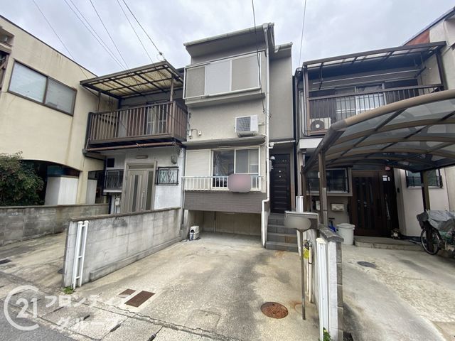 Renovated 3DK House for Sale in Fushimi-ku, Kyoto - Thumbnail 3
