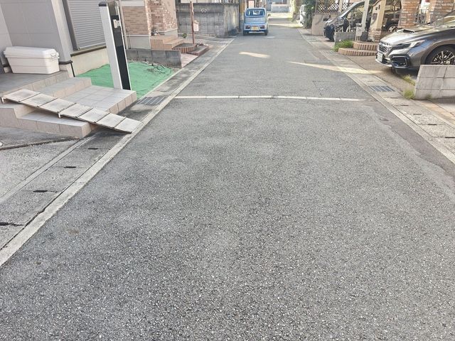 4LDK Used House for Sale in Shikama-ku, Himeji - Thumbnail 2