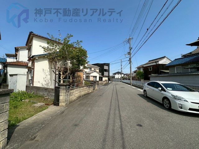5DK House for Sale near JR Uozumi Station, Akashi, Hyogo - Thumbnail 2