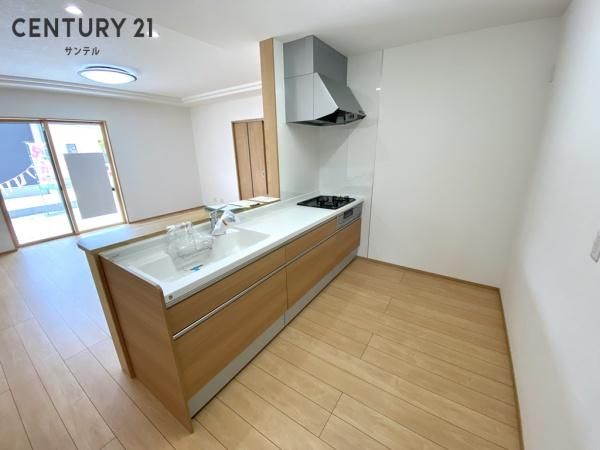 Modern 3LDK Single-Story House for Sale in Nishi City, Miyazaki - Thumbnail 3