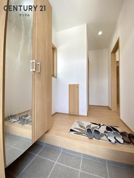 Modern 3LDK Single-Story House for Sale in Nishi City, Miyazaki - Thumbnail 2