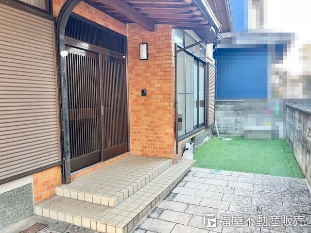 Renovated 4LDK House for Sale in Himeji, Hyogo - Thumbnail 2