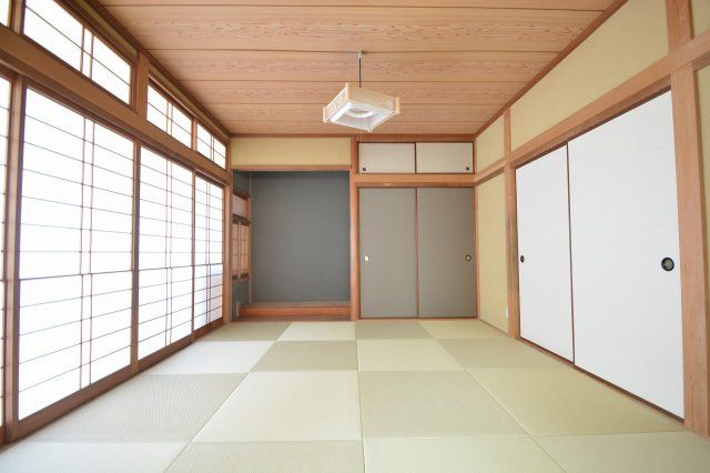 4SLDK House for Sale in Himeji with 10.29% Yield - Thumbnail 2
