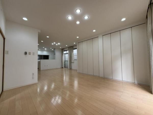 Spacious 3LDK House with Large Garden in Uji, Kyoto - Thumbnail 3