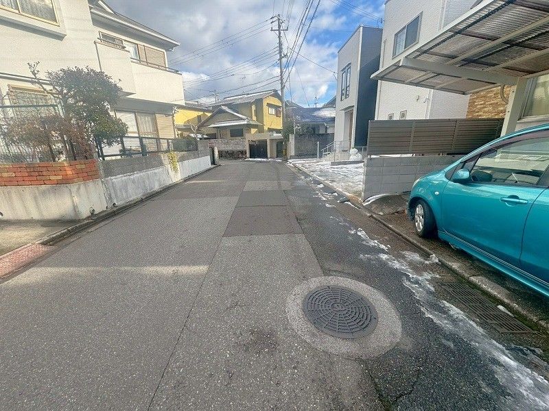 4LDK Wooden House Near Nishisuzurandai Station, Kobe - Thumbnail 3