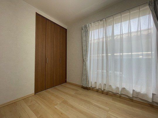 3LDK Detached House for Sale in Higashiosaka, Osaka - Thumbnail 2