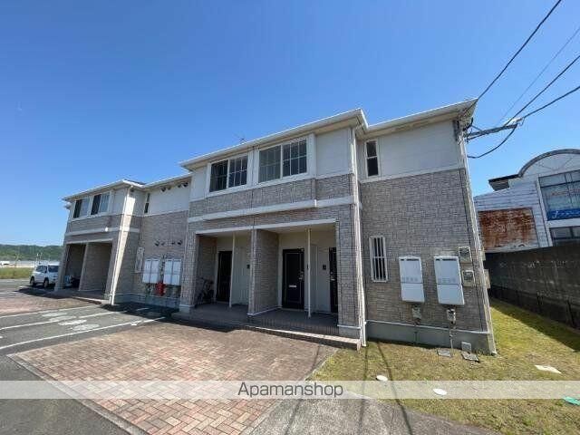 2-Story Wooden Apartment in Minami-ku, Kumamoto - Thumbnail 2
