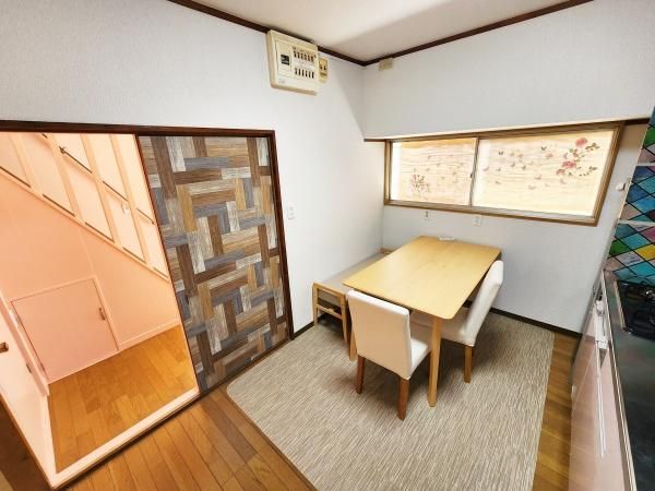 2LDK House for Sale near JR Shuntokumichi Station, Higashi-Osaka - Thumbnail 2
