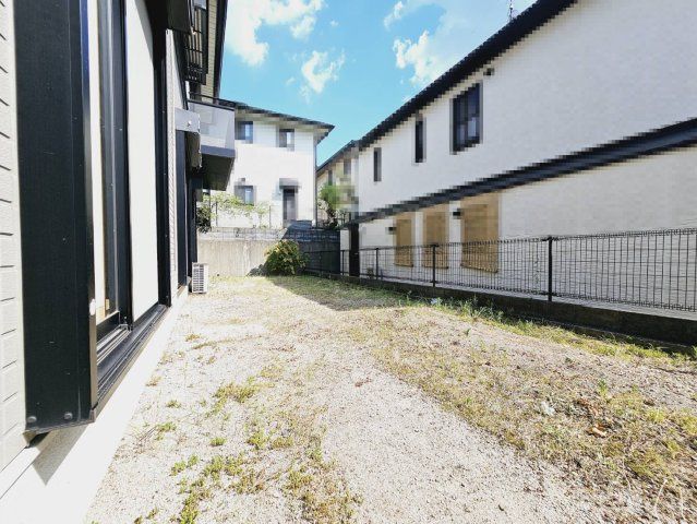 5LDK Detached House with Garden near Hanayama Station, Kobe - Thumbnail 4