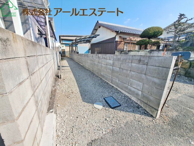 Spacious 4DK Single-Story Home with Large Land in Harima Town, Hyogo - Thumbnail 3